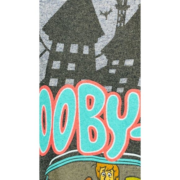 Scooby Doo Men's T-Shirt  XL Mystery Machine Gang Haunted Castle Shaggy Velma - Picture 7 of 14